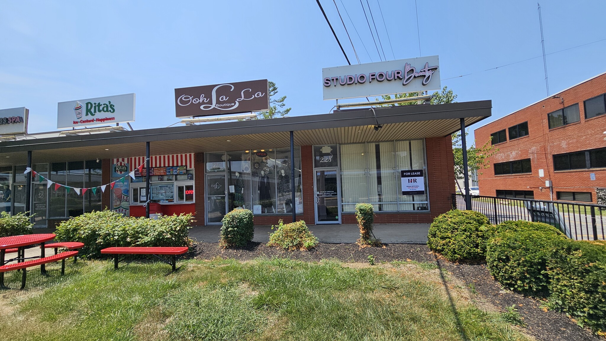 220-228 Reisterstown Rd, Baltimore, MD à louer Photo de l’immeuble– Image 1 sur 12