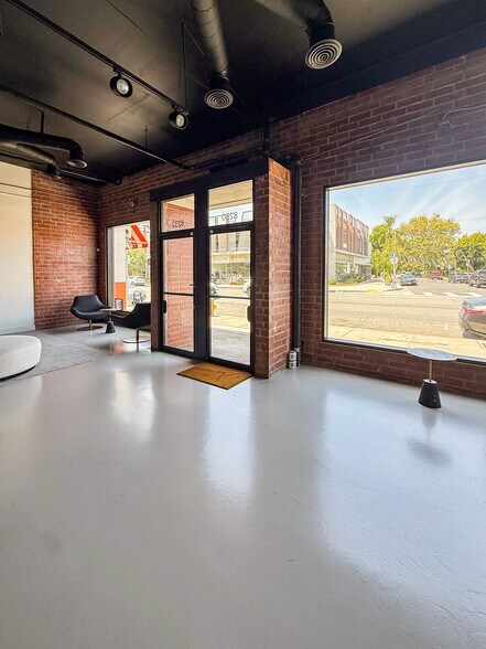 8228-8232 W 3rd St, Los Angeles, CA à louer - Photo de l’immeuble – Image 2 sur 9