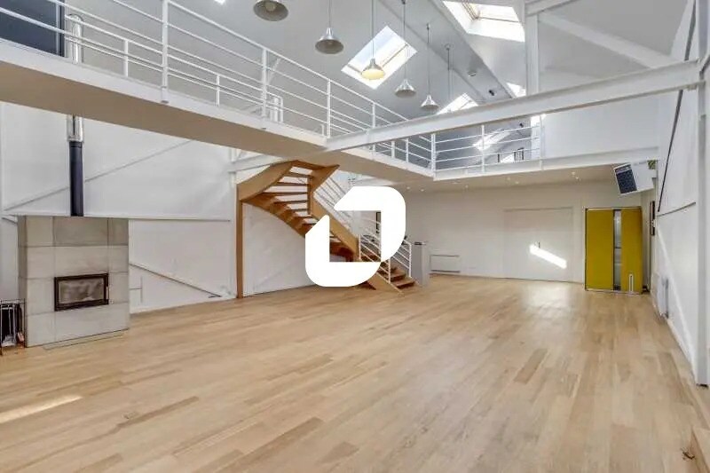 Bureau dans Nanterre à louer - Photo de l’immeuble – Image 3 sur 15