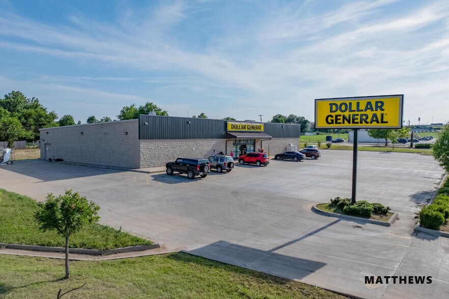 1915 W Highway 6, Alvin, TX à vendre - Photo de l’immeuble – Image 1 sur 3