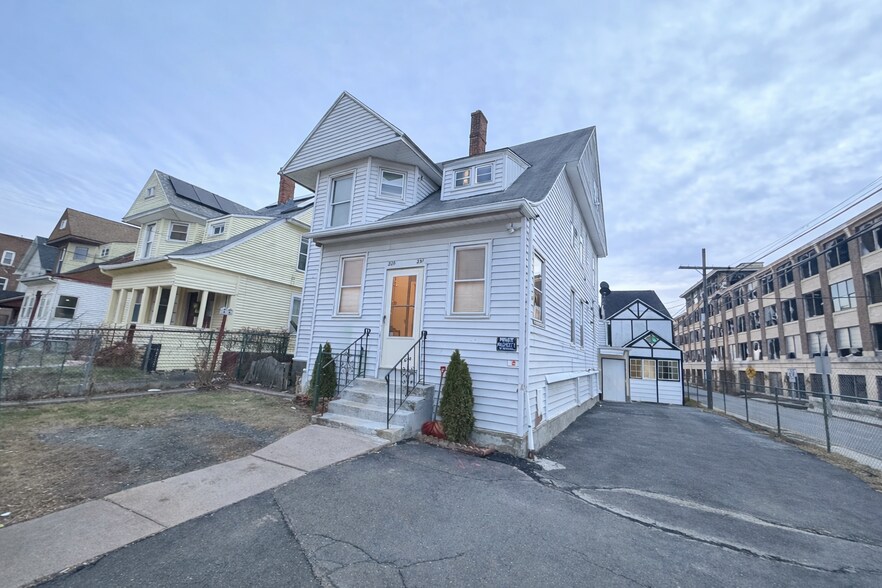 231 Hamilton St, Hartford, CT à vendre - Photo de l’immeuble – Image 3 sur 4