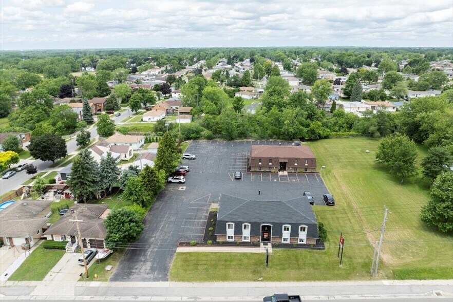 932 French Rd, Cheektowaga, NY à vendre - Photo de l’immeuble – Image 3 sur 6