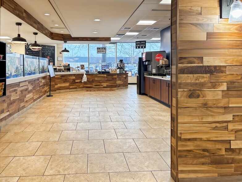 100 W big beaver Rd, Troy, MI à louer - Photo intérieure – Image 3 sur 27