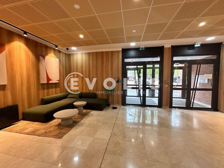 10-12 Rue Andras Beck, Meudon à louer - Hall d’entrée – Image 3 sur 39