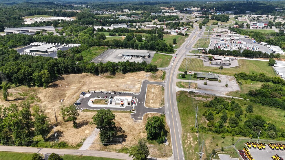 7115 Strawberry Plains Pike, Knoxville, TN à vendre - Aérien – Image 2 sur 6
