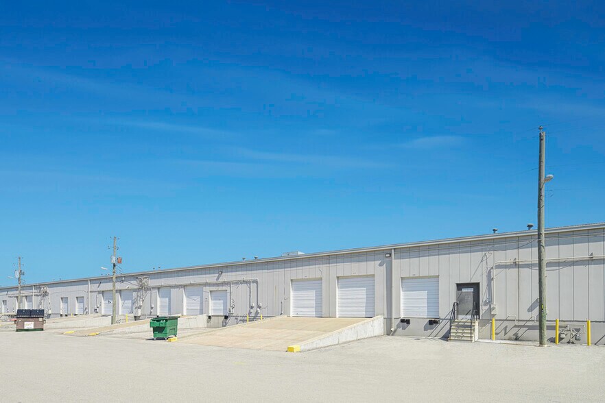 5647-5763 W 85th St, Indianapolis, IN à louer - Photo de l’immeuble – Image 3 sur 10