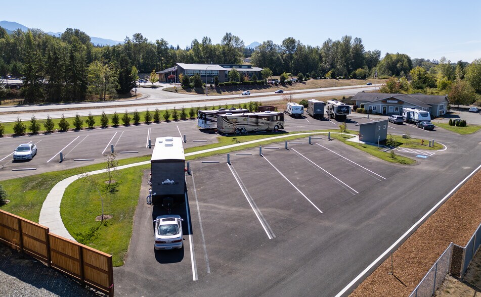 261131 US-101 Hwy, Sequim, WA à vendre - Photo de l’immeuble – Image 2 sur 8