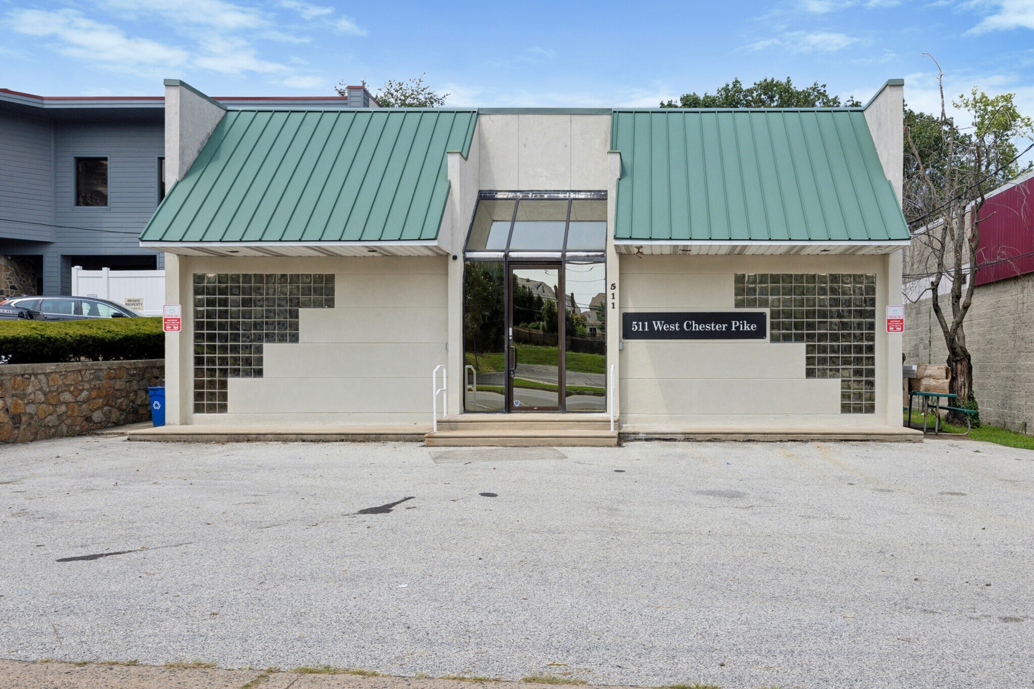 511 W Chester Pike, Havertown, PA à vendre Photo principale– Image 1 sur 9
