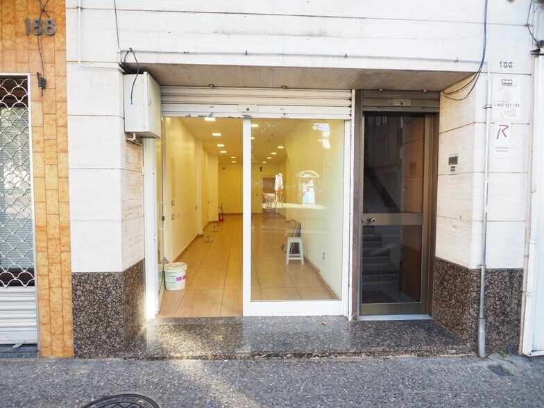 Sports et divertissement dans Cardedeu, Barcelona à vendre - Photo de l’immeuble – Image 2 sur 20