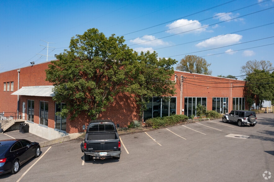 1888 Section Rd, Cincinnati, OH à vendre - Photo principale – Image 1 sur 7