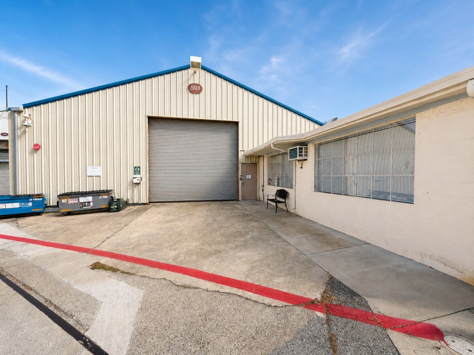 593 Quarry Rd, San Carlos, CA à louer Photo de l’immeuble– Image 1 sur 8