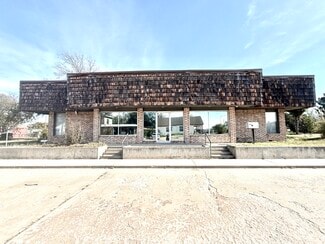 Plus de détails pour 1020 18th St, Woodward, OK - Bureau à vendre