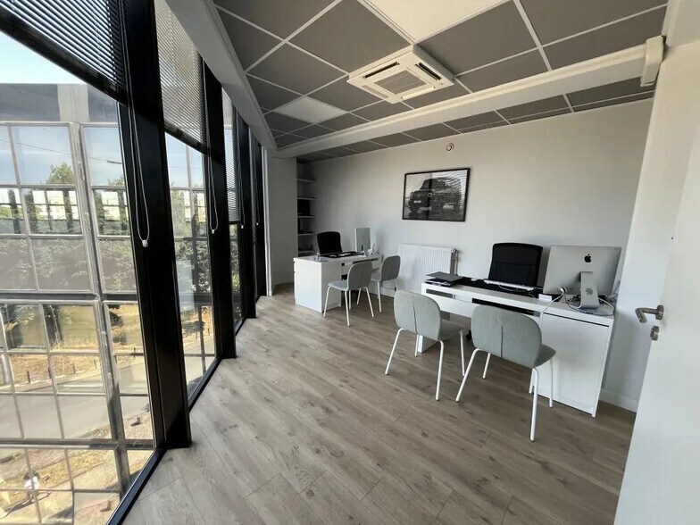 Bureau dans Champigny-sur-Marne à louer - Photo de l’immeuble – Image 1 sur 10
