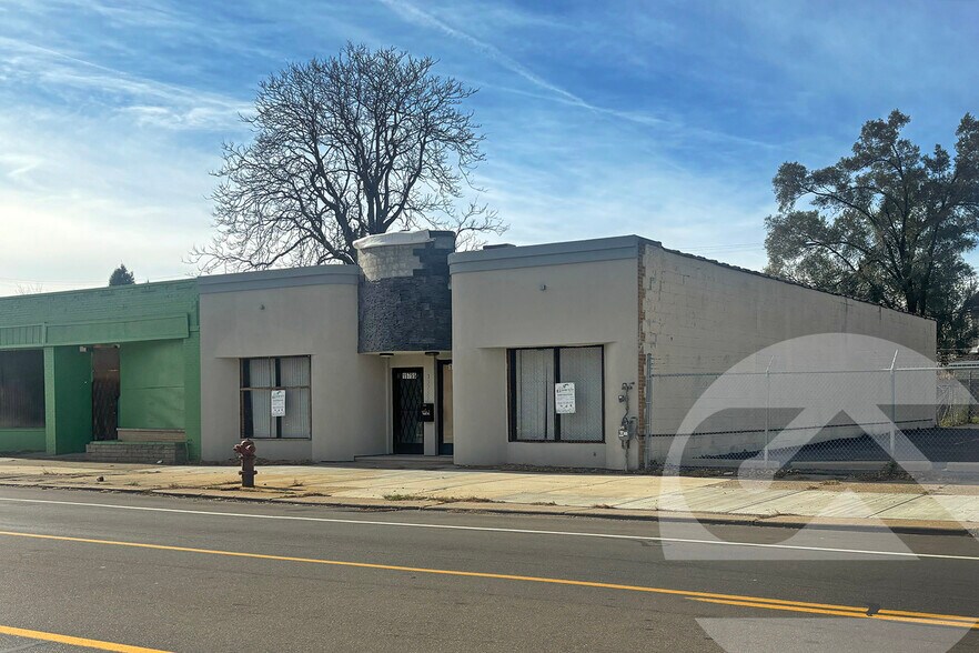 15755 Wyoming Ave, Detroit, MI à louer - Photo de l’immeuble – Image 1 sur 1