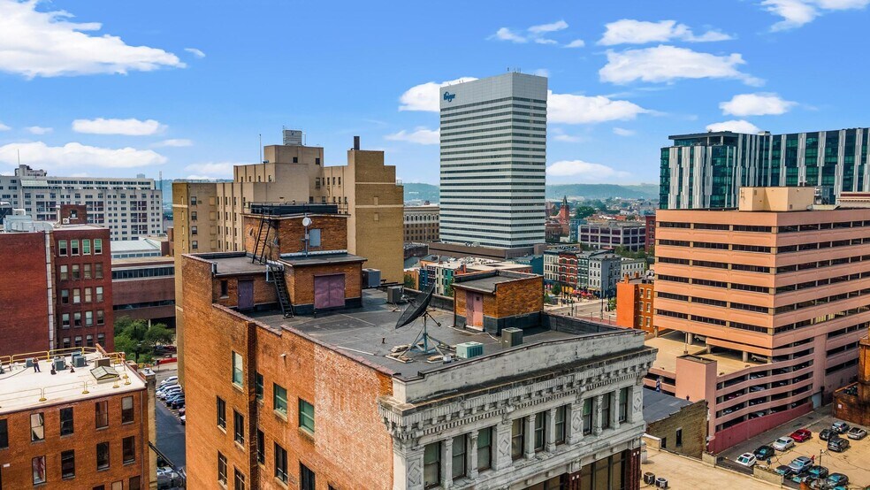817 Main St, Cincinnati, OH à louer - Photo de l’immeuble – Image 3 sur 26