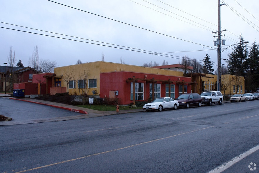 6736 NE Killingsworth St, Portland, OR à louer - Photo principale – Image 1 sur 25