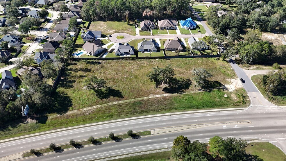 11451 Hillcrest rd, Gulfport, MS à vendre - Photo de l’immeuble – Image 3 sur 7