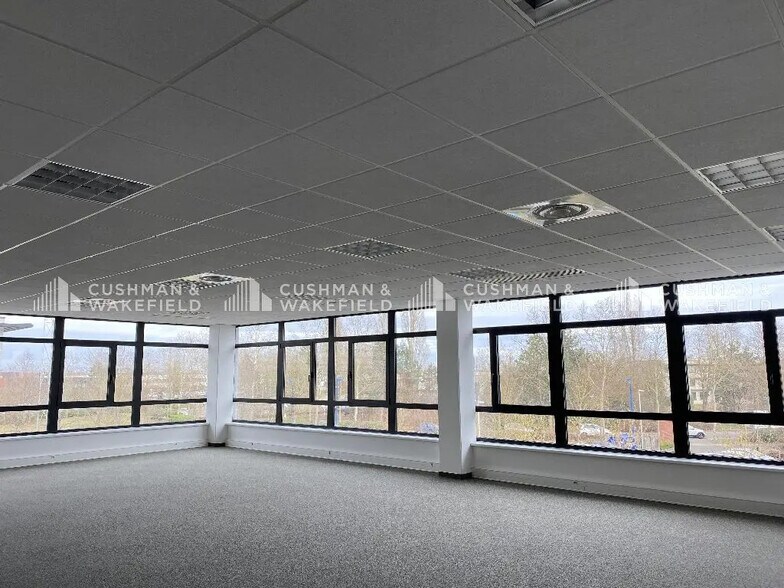 Bureau dans Entzheim à louer - Photo intérieure – Image 2 sur 12