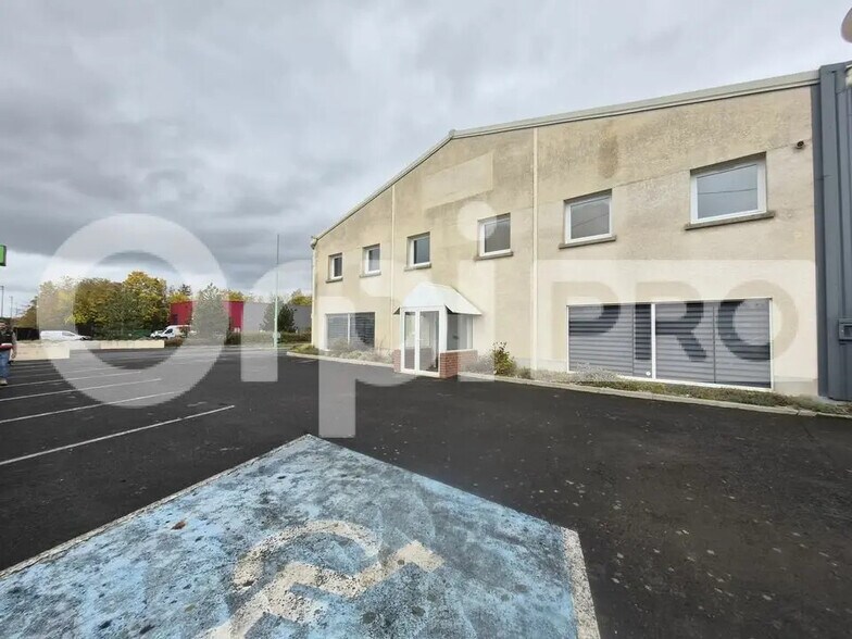 Local d’activités dans Reims à louer - Photo de l’immeuble – Image 1 sur 12