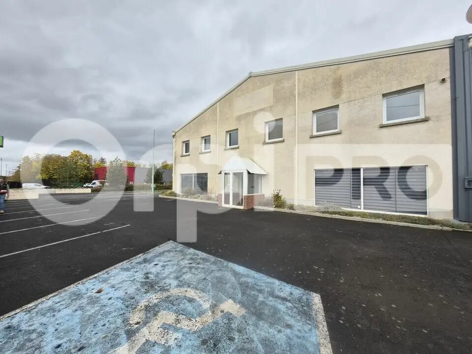 Local d’activités dans Reims à louer Photo de l’immeuble– Image 1 sur 13