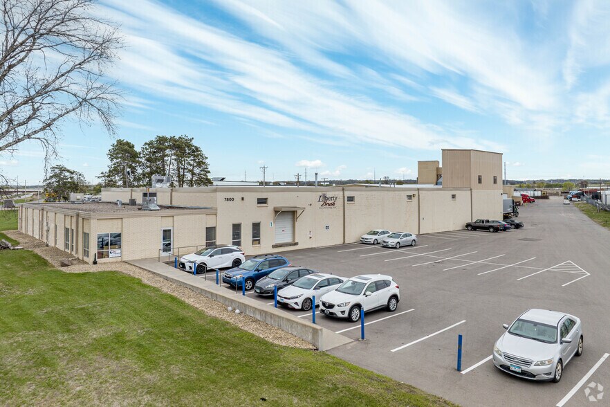 7800 County Road 101 E, Shakopee, MN à louer - Photo principale – Image 1 sur 7