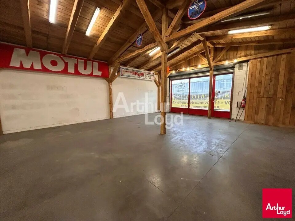 Local commercial dans Romorantin-Lanthenay à louer Photo intérieure– Image 1 sur 4