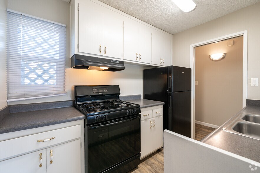 201 Avian Dr, Vallejo, CA à vendre - Photo intérieure – Image 3 sur 137