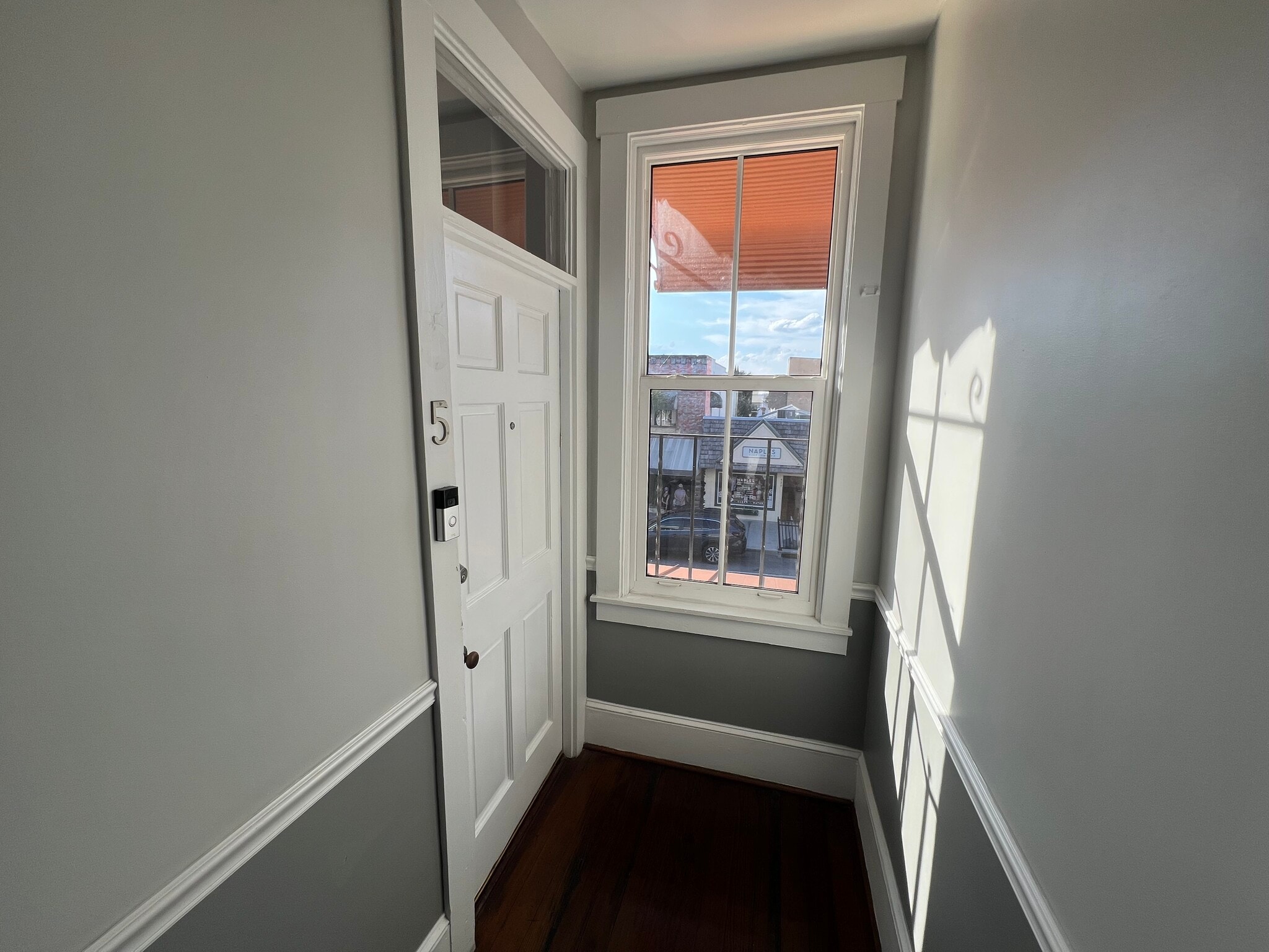 426-432 N Donnelly St, Mount Dora, FL à louer Photo intérieure– Image 1 sur 11