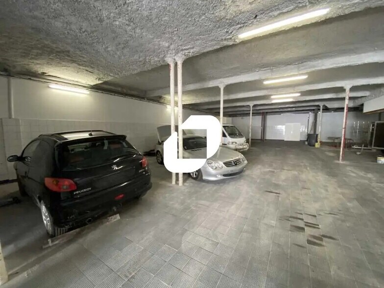 Local d’activités dans Bordeaux à louer - Photo de l’immeuble – Image 3 sur 12