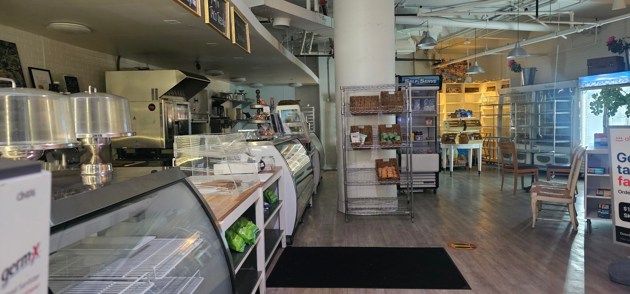 4333 Admiralty Way, Marina Del Rey, CA à louer Photo intérieure– Image 1 sur 2