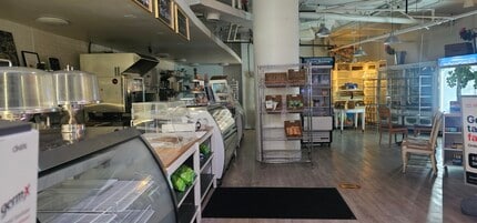 4333 Admiralty Way, Marina Del Rey, CA à louer Photo intérieure– Image 1 sur 2