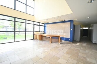 Bureau dans Torcy à vendre Photo intérieure– Image 2 sur 10