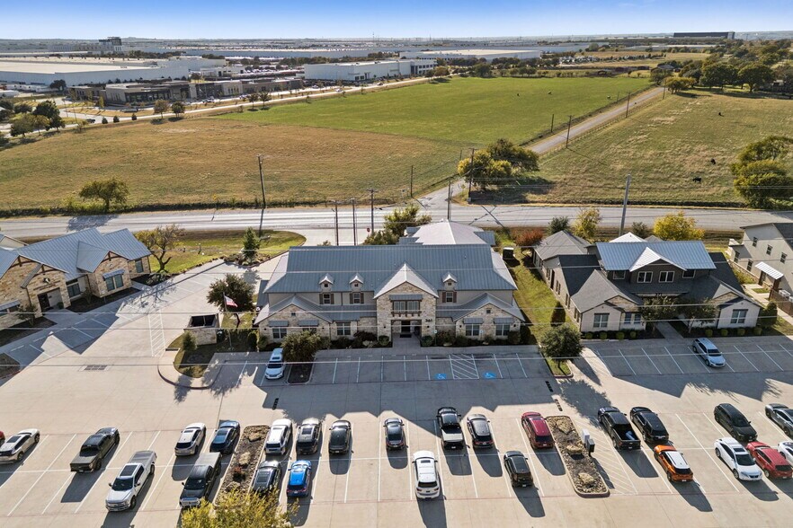 361 W Byron Nelson Blvd, Roanoke, TX à vendre - Photo de l’immeuble – Image 3 sur 16