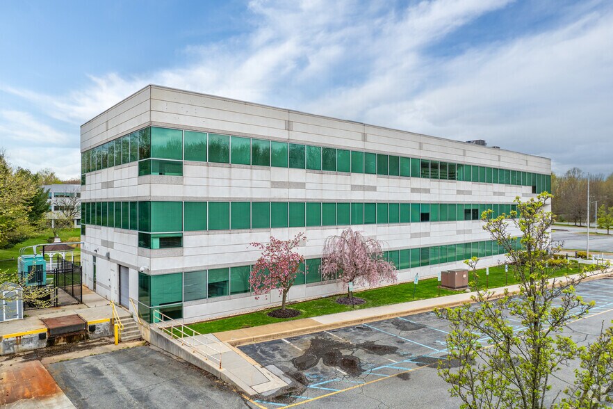 200 Commerce Dr, Newark, DE à louer - Photo de l’immeuble – Image 2 sur 5