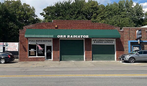 2015 W 43rd Ave, Kansas City, KS à vendre Photo principale– Image 1 sur 2