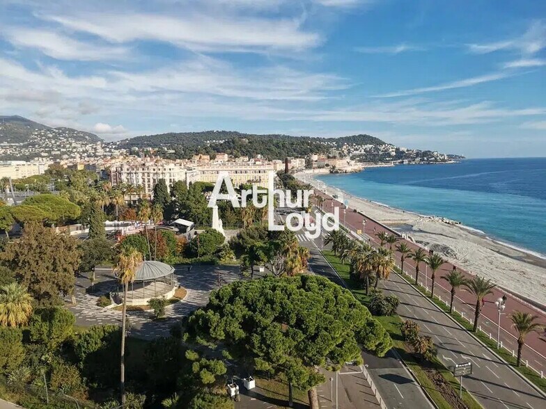 Bureau dans Nice à louer - Photo de l’immeuble – Image 2 sur 24