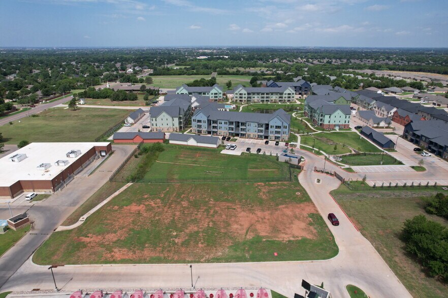 1125 W Edmond Rd, Edmond, OK à vendre - Photo de l’immeuble – Image 3 sur 5