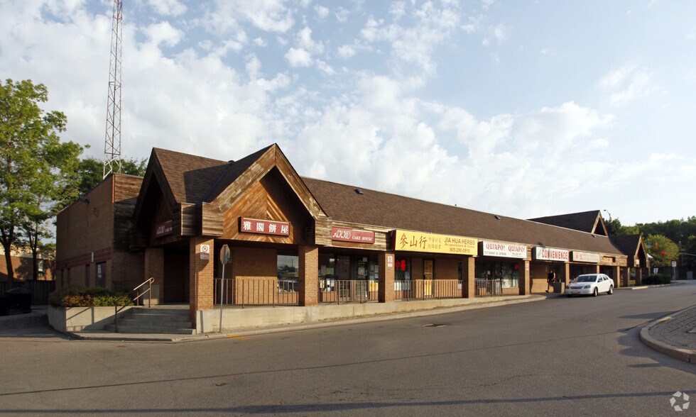 4040 Creditview Rd, Mississauga, ON à louer - Photo de l’immeuble – Image 3 sur 19