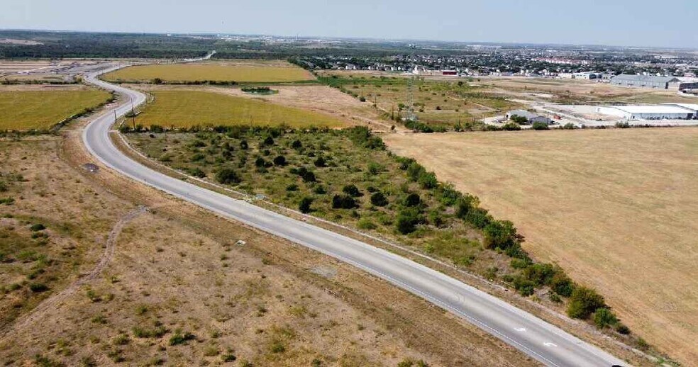 Kellam Road, Del Valle, TX à vendre - Photo de l’immeuble – Image 2 sur 11