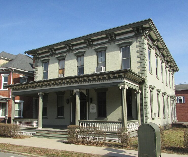 160 Arch St, Sunbury, PA à louer Photo de l’immeuble– Image 1 sur 4