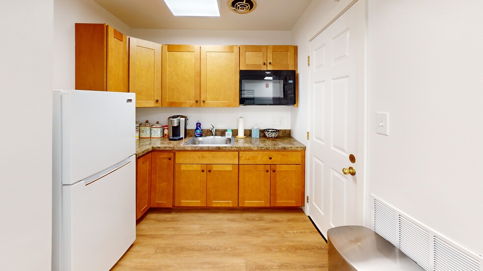 1242 West Chester Pike, West Chester, PA à louer - Photo intérieure – Image 3 sur 13