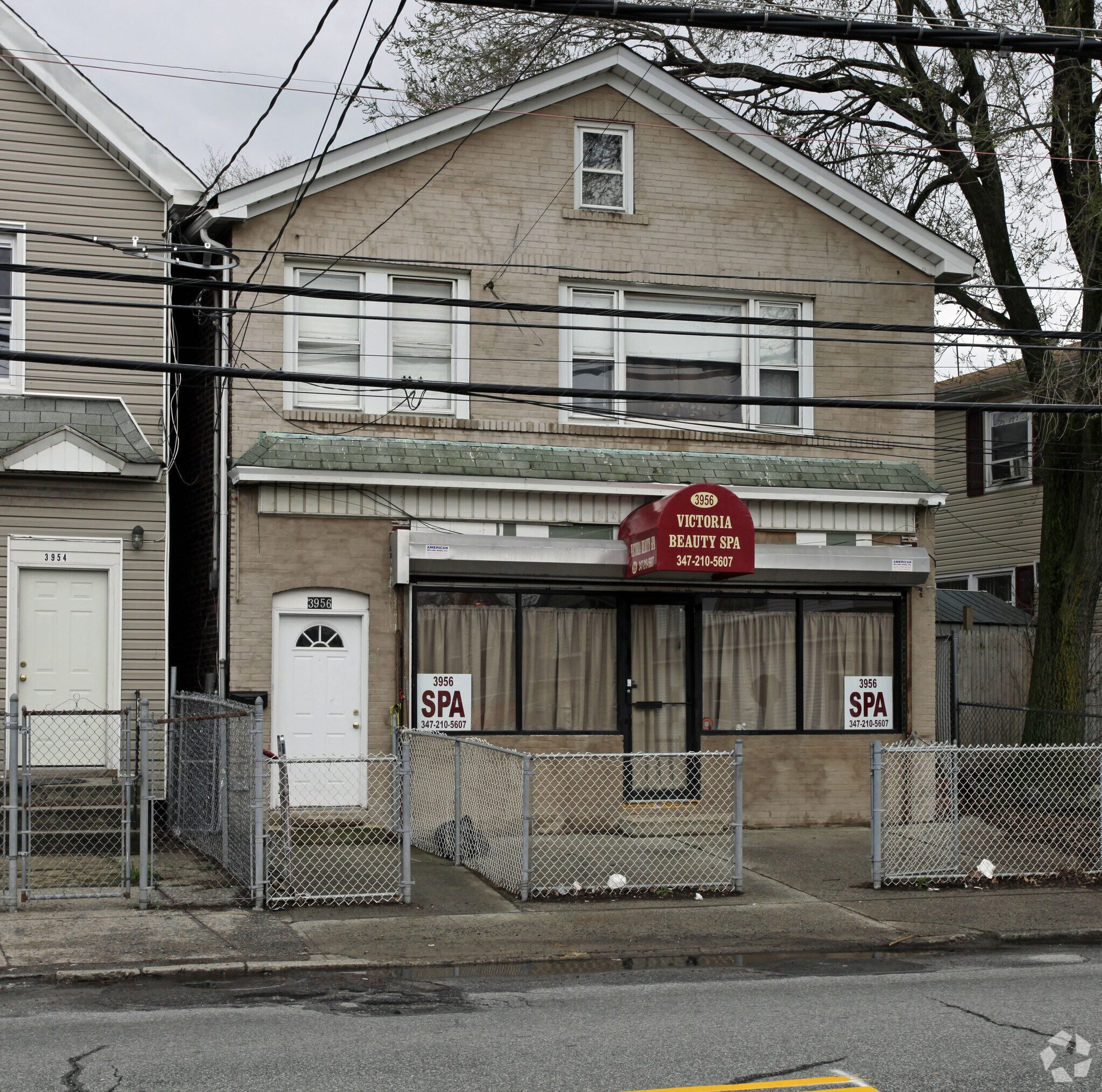 3956 Victory Blvd, Staten Island, NY à louer Photo principale– Image 1 sur 4