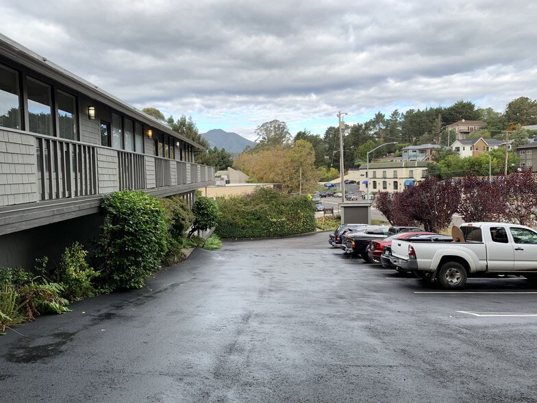 110 Tiburon Blvd, Mill Valley, CA à louer - Autre – Image 2 sur 9