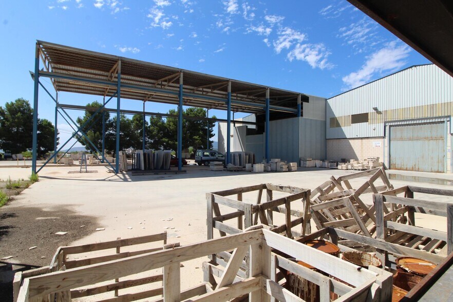 Industriel/Logistique dans La Romana à vendre - Photo de l’immeuble – Image 3 sur 15