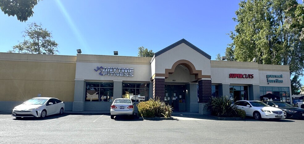 951 Marina Village Pky, Alameda, CA à vendre - Photo de l’immeuble – Image 2 sur 10