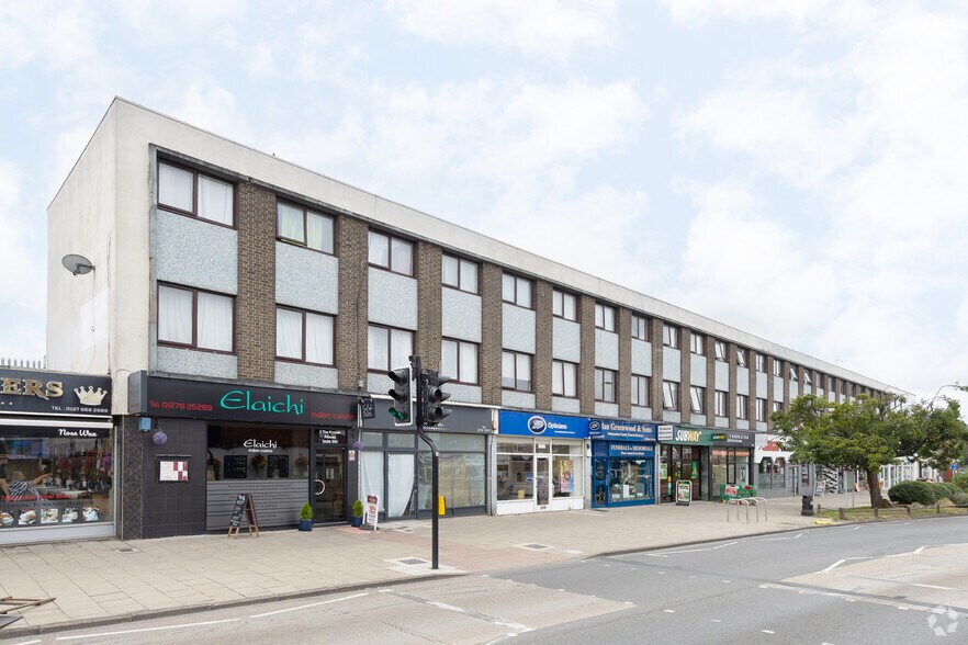 2-14 The Parade, Frimley à vendre - Photo principale – Image 1 sur 1