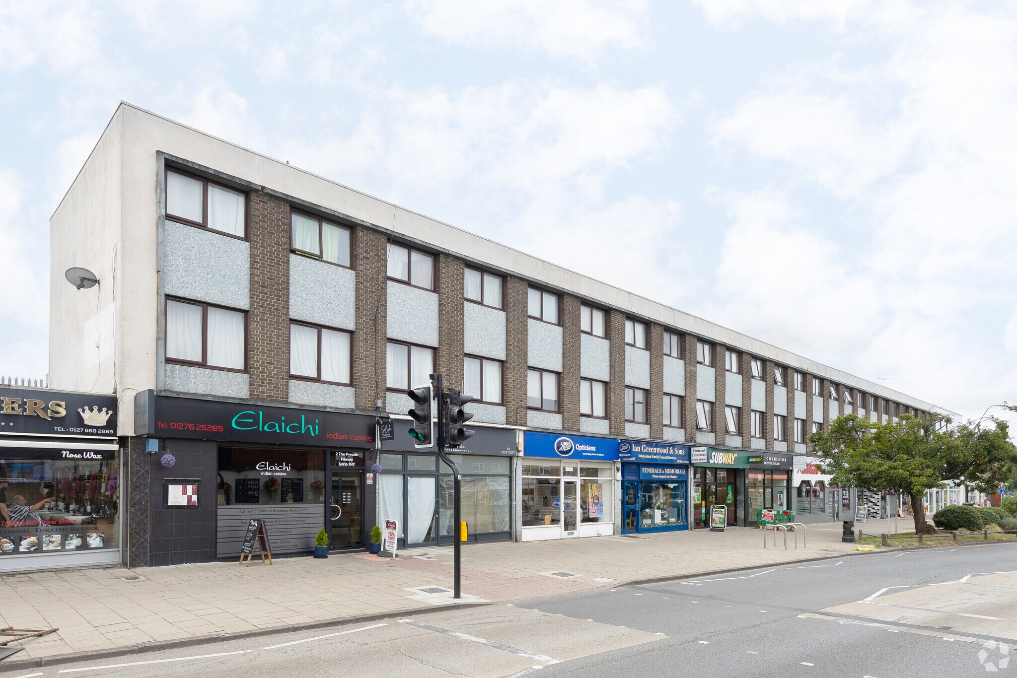 2-14 The Parade, Frimley à vendre Photo principale– Image 1 sur 1