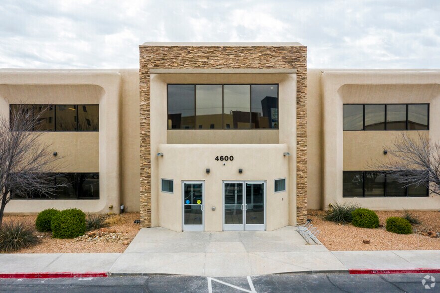 4600 Montgomery Blvd NE, Albuquerque, NM à louer - Photo de l’immeuble – Image 3 sur 7