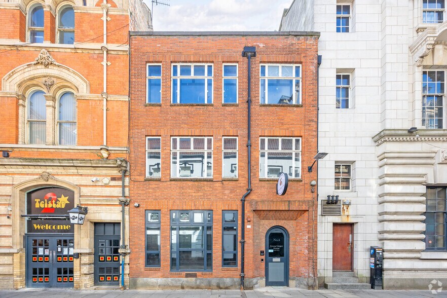 Silvers Bar & Green Ginger House Hotel portefeuille de 2 biens à vendre sur LoopNet.fr - Photo de l’immeuble – Image 1 sur 2