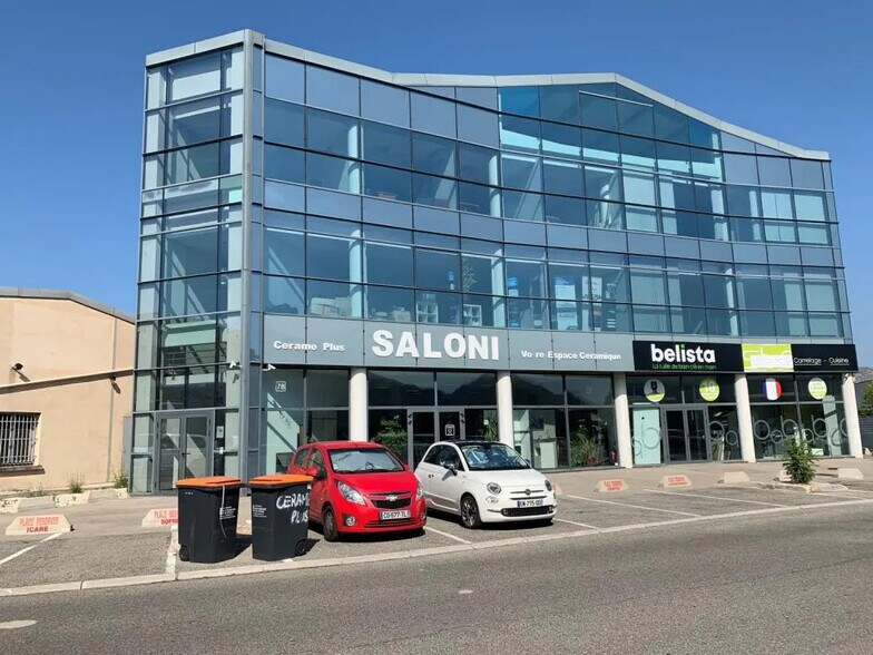 Bureau dans Aubagne à louer - Photo de l’immeuble – Image 1 sur 15